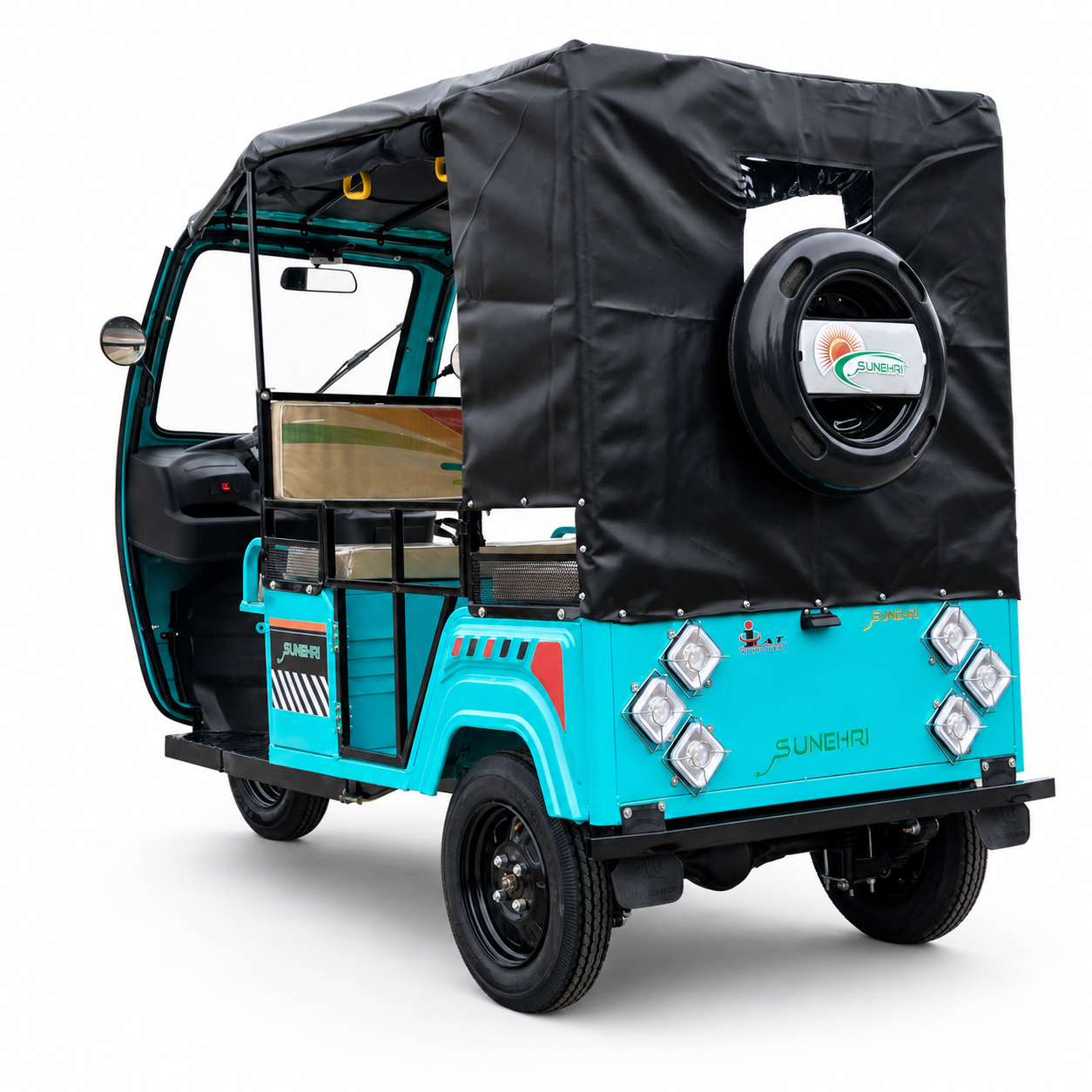 Sunehri L5 passenger three wheeler — view 2