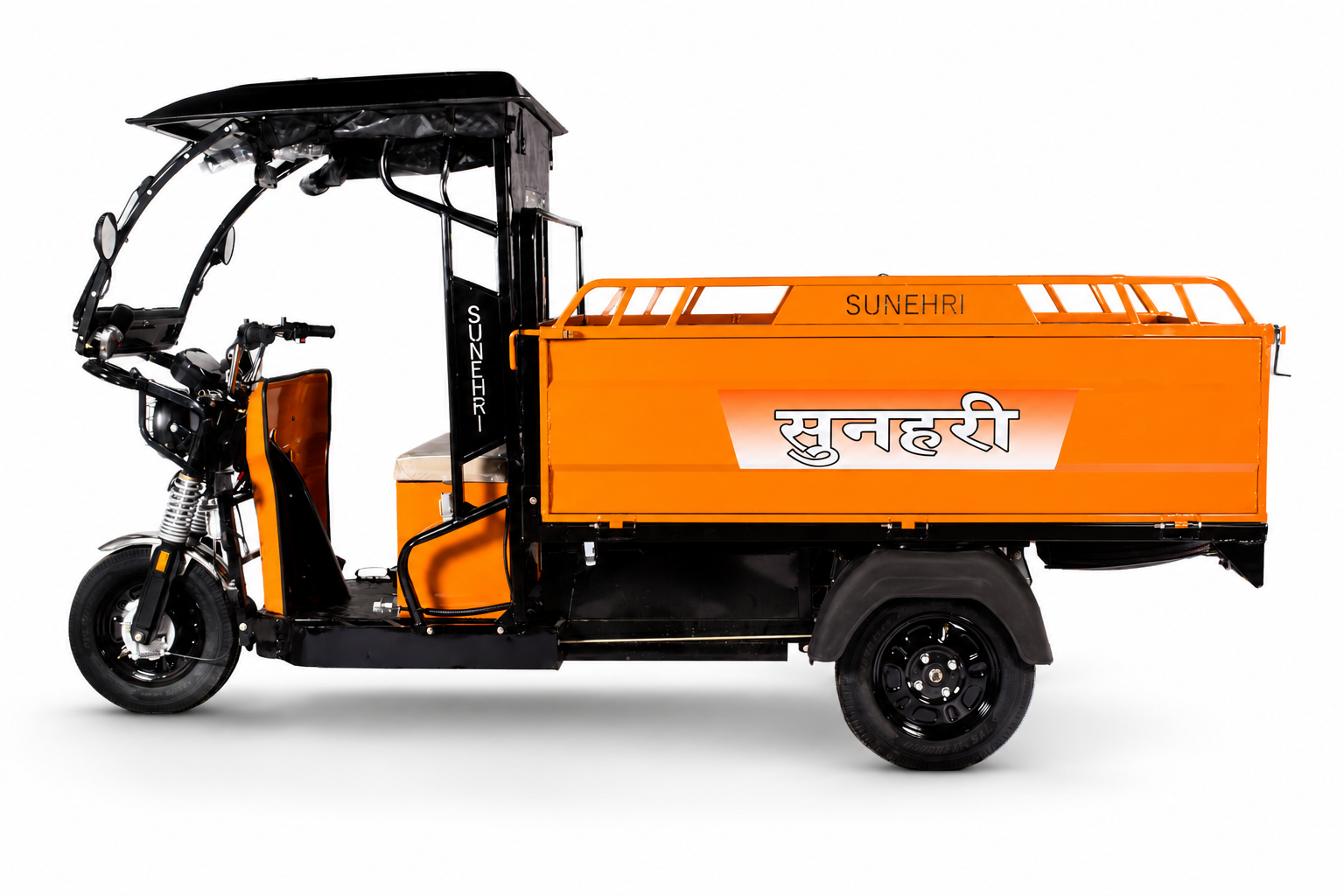 Sunehri Cart cargo three wheeler — view 3