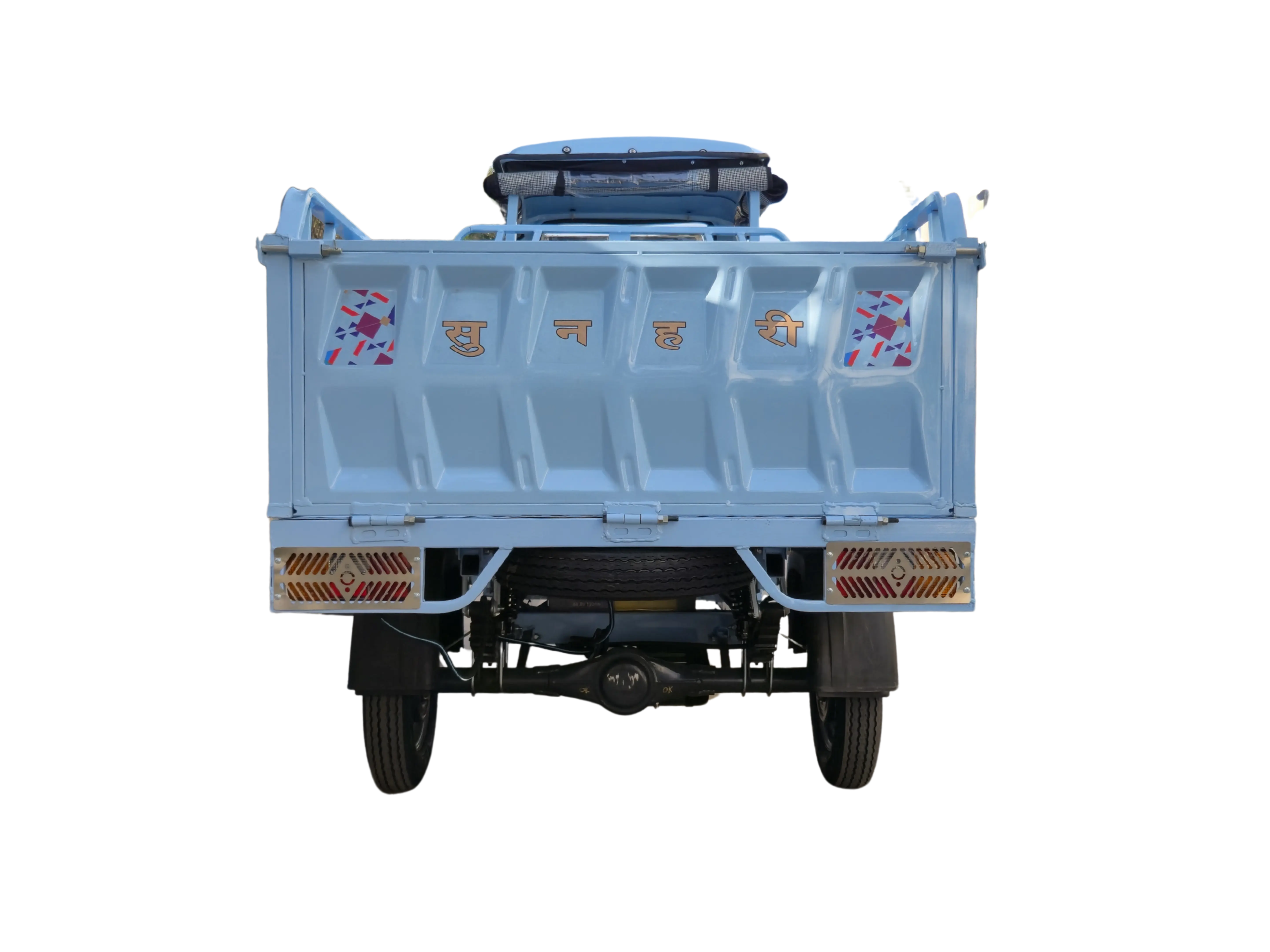 Sunehri Rattan L5 Cargo three wheeler — view 2