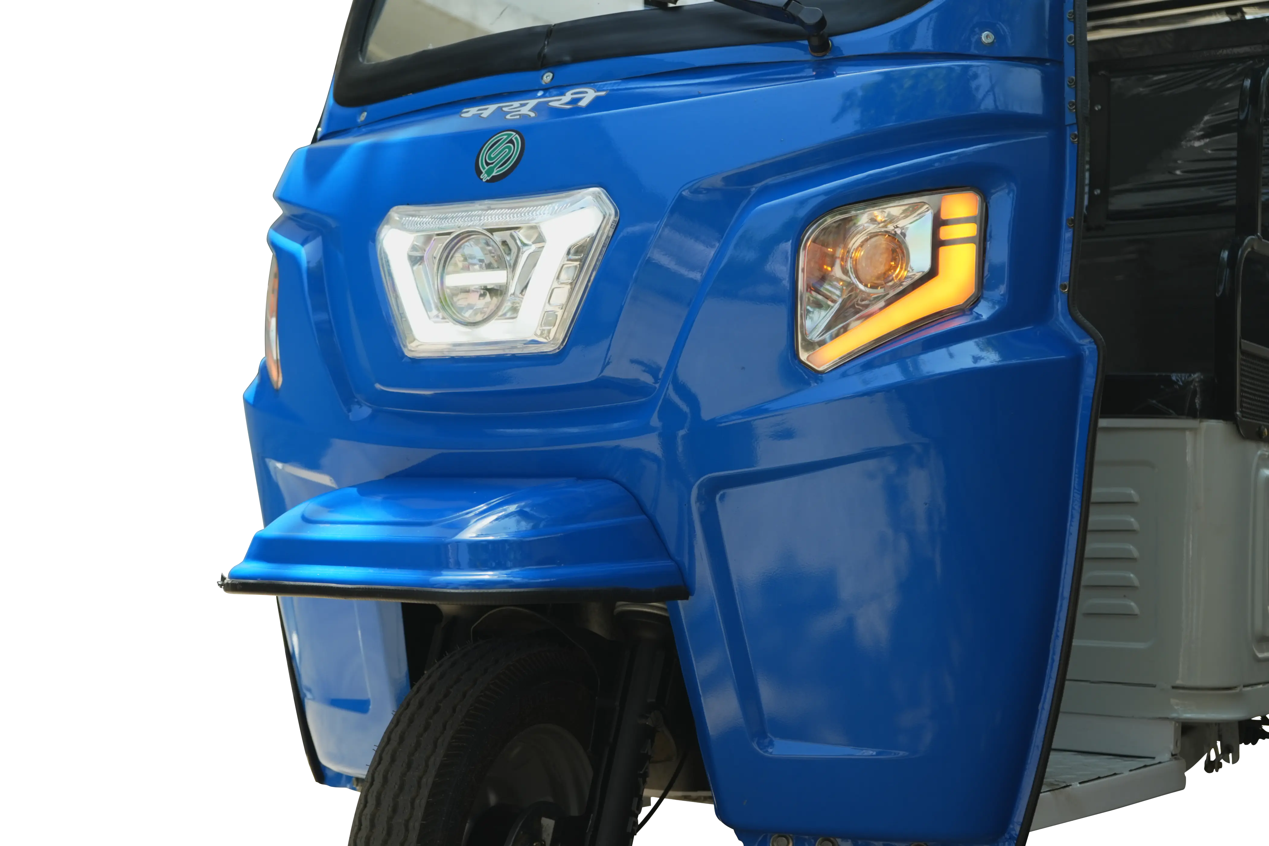 Mayuri Rattan Plus front, LED headlamp and amber DRL